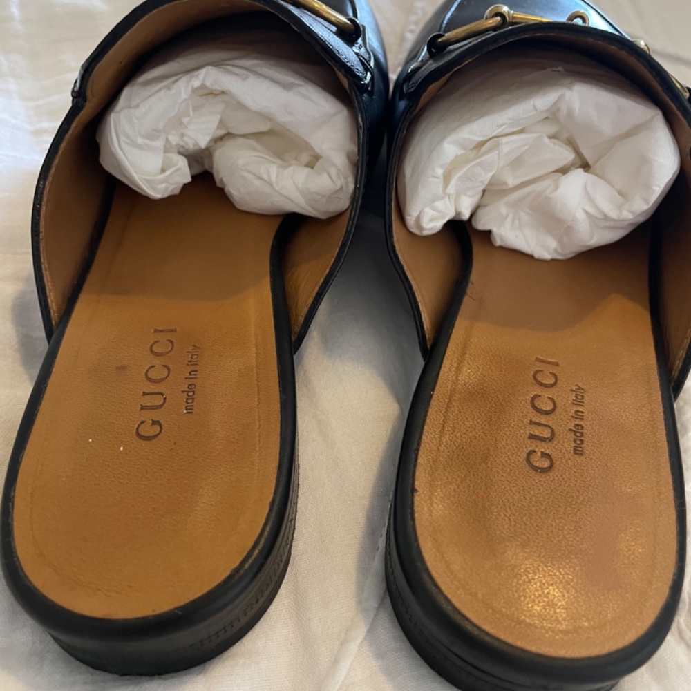 Gucci Princeton Black Leather Horsebit Loafers with Gold Hardware - Picture 2 of 6